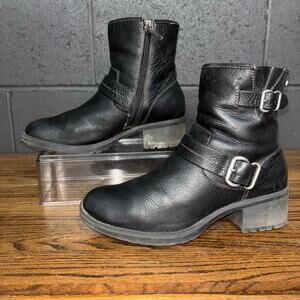 Comfortiva Women’s 8.5 Black Leather Harness Ankle Moto Boots Lug Sole Zip